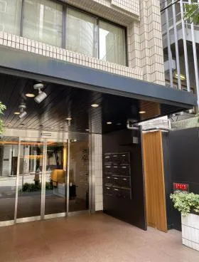 北の丸グラスゲートの外観