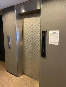 北の丸グラスゲートの外観
