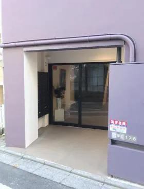 シェアヴィ西早稲田ビルの外観