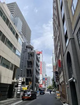 八重洲KNビルの外観