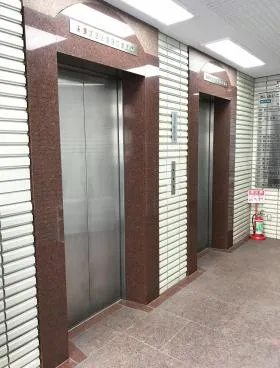 あいおいニッセイ同和損保浅草ビルの外観