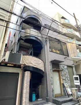 ブッラサム西ビルの外観