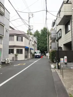 鶴牧ビルの外観