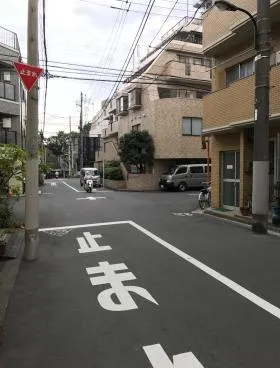 鶴牧ビルの外観