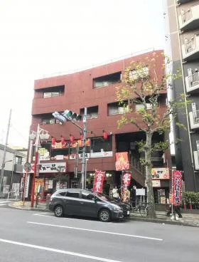 金子ビルの外観