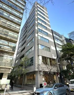 画廊ビルの外観