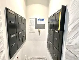画廊ビルの外観