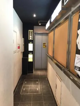 ビーグル赤坂見附ビルの外観