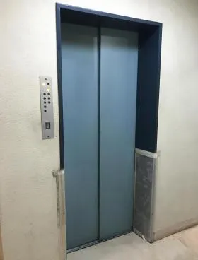 赤坂表町ビルの外観