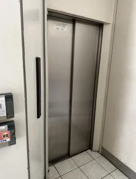 新宿O・Tビルの外観