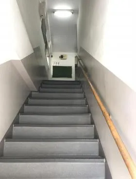 早稲田駅前ビルの外観