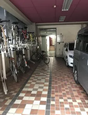 プラスパービルの外観