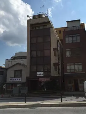 大鷹ビルの外観