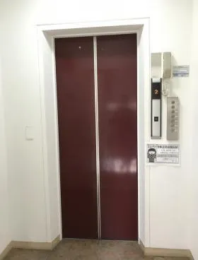 あんですビルの外観