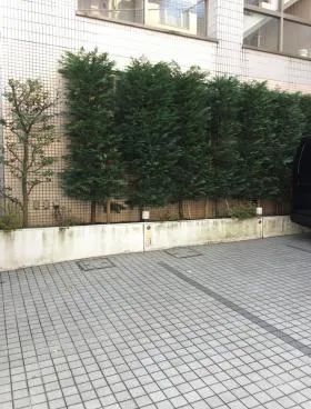 5225ビルの外観