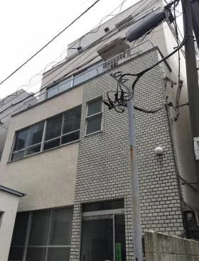 金山ビルの外観