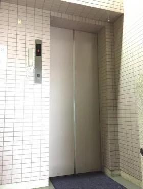 みやびビルの外観