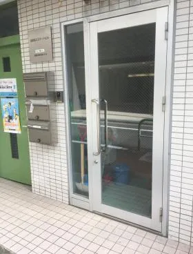 池袋宝エステートビルの外観