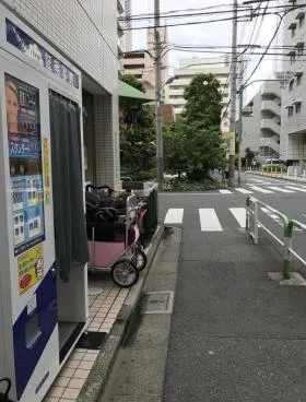 池袋宝エステートビルの外観