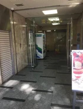 東池ビルの外観