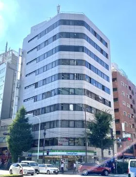 新宿北西ビルの外観