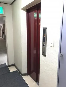 神戸ビルの外観