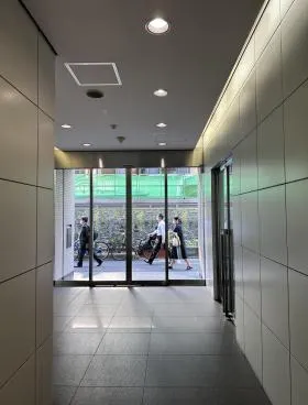 室町NSビルの外観