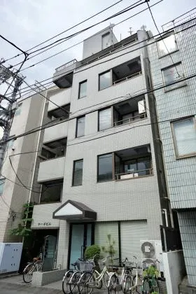 ヤハギビルの外観