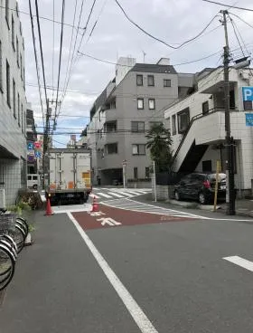 ヤハギビルの外観