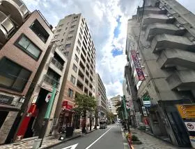 ファイブアネックスの外観