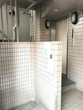 中根ビルの外観