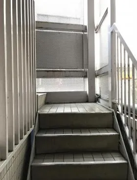 中根ビルの外観