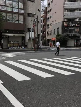 中根ビルの外観