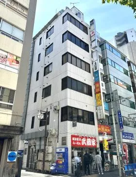 平井ビルの外観