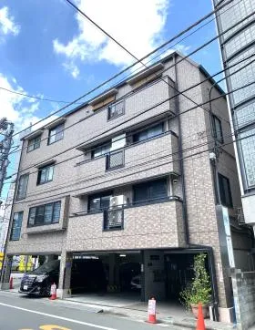 北参道ウイングビルの外観
