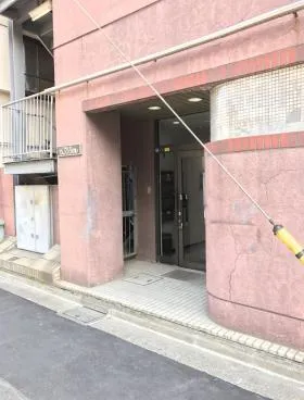 ラ・ブリークビルの外観