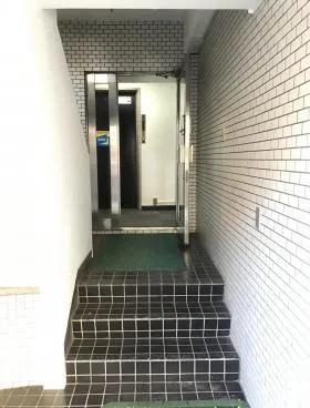NSビルの外観
