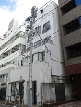花門ビルの外観