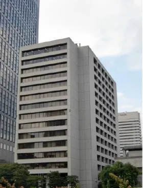 大阪中之島ビルの外観