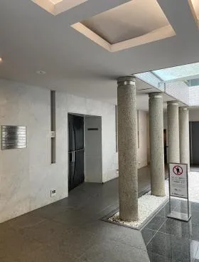 トリオ赤坂ビルの外観