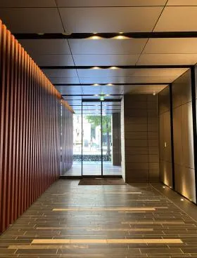 UUR京橋イースト(旧:ヒューリック京橋イースト)の外観