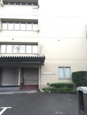 明治安田生命品川港南ビルの外観