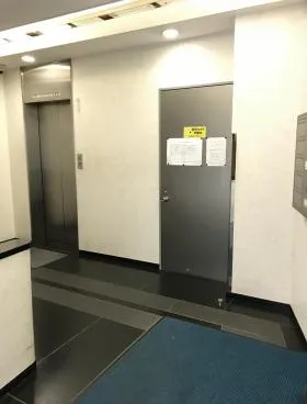 共立会館の外観