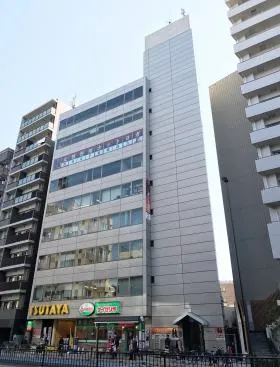 共立会館の外観