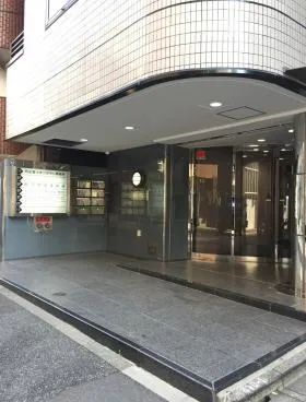 アーク神保町ビルの外観