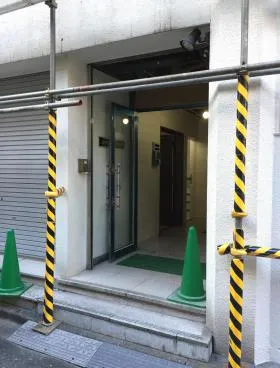 福井紙業ビルの外観