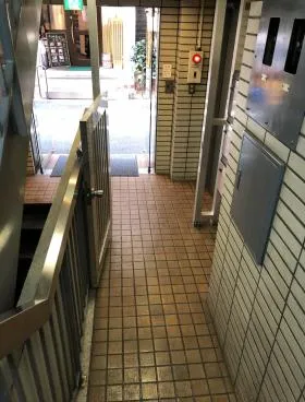 美矢川ビルの外観