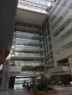 TFTビル(東京ファッションタウン)の外観