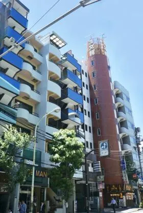 川島第2ビルの外観