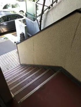 川島第2ビルの外観